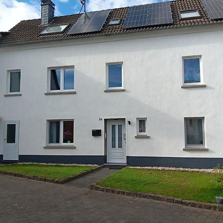 Ninas Gaestezimmer Hinterweiler Exterior foto